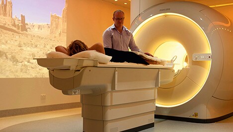 Motion reduction MRI MultiVane XD shoulder elbow Kennedy Qscan